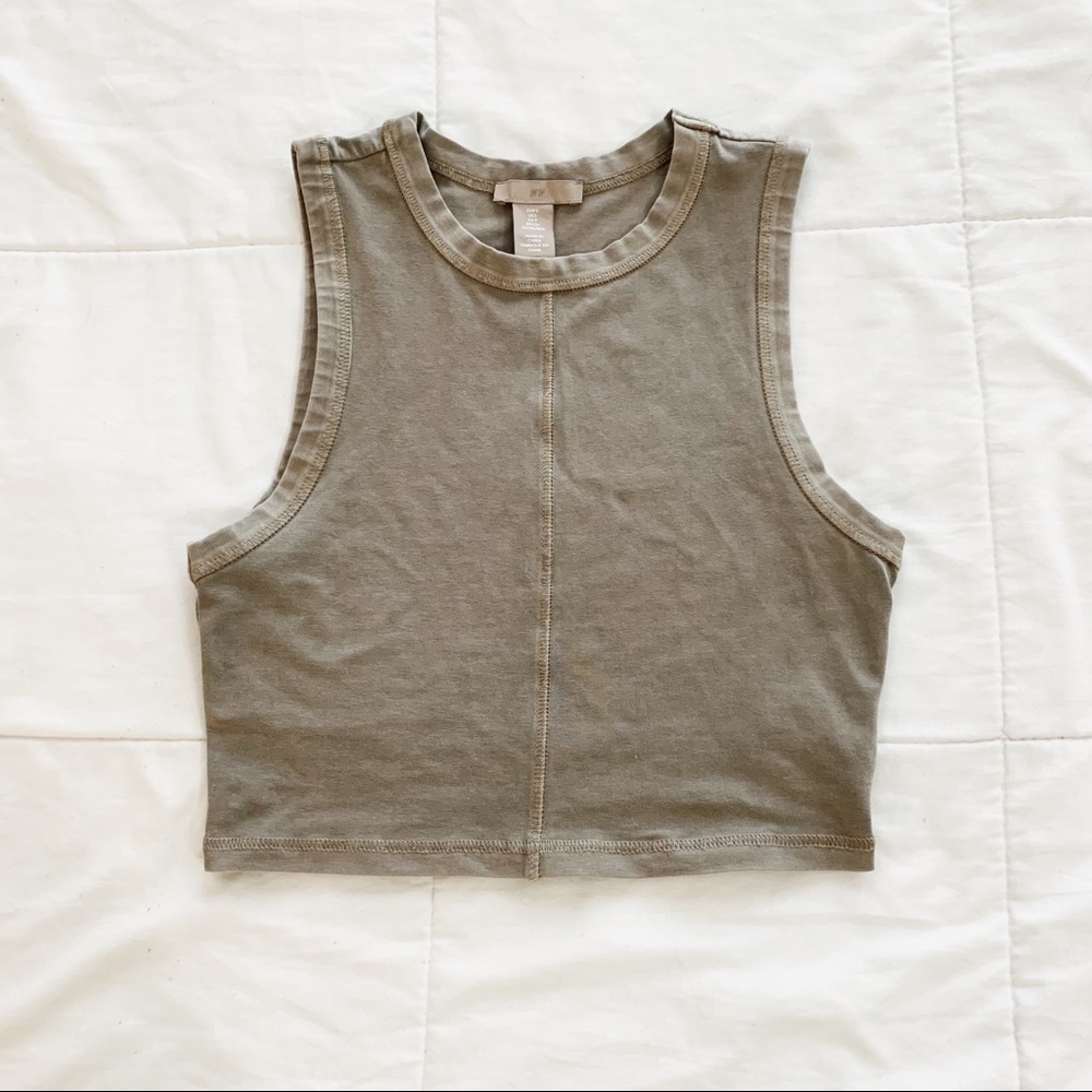 H&M sleeveless tan crop top